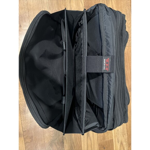 Brand New Tumi Deluxe SafeCase Expandable Computer Brief Case Ballistic Nylon - Picture 10 of 16